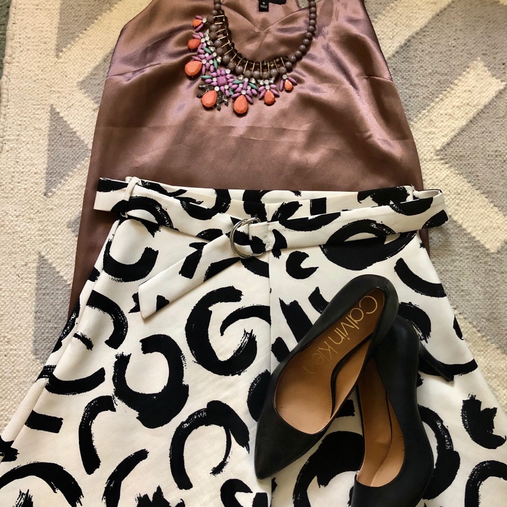 EUC Zara Woman Flared Flirty Skirt Size M